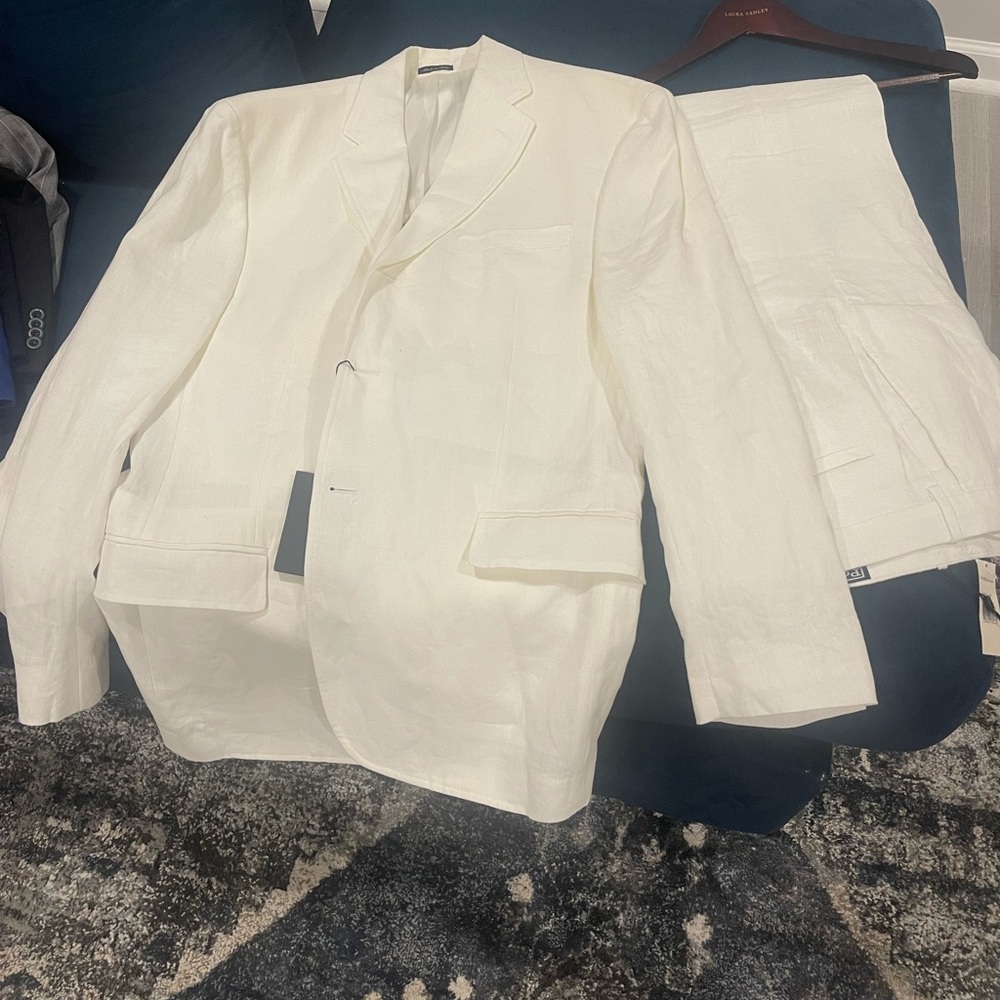 Polo suit.